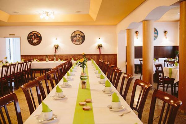 Gasthof Krone Ochsenfeld מראה חיצוני תמונה